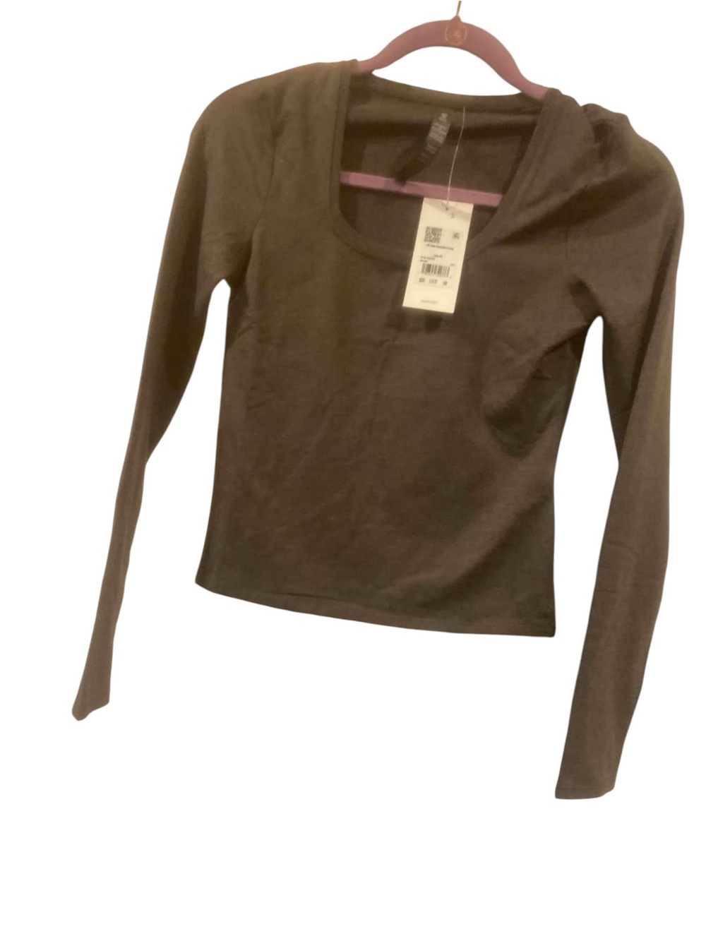 NWT Vuori Halo Long Sleeve Essential Scoop Size XS ARMY HEATHER